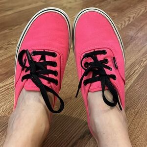 Vans Pink Sneakers with Black Laces in Women’s Size 7 Men’s Size 5.5